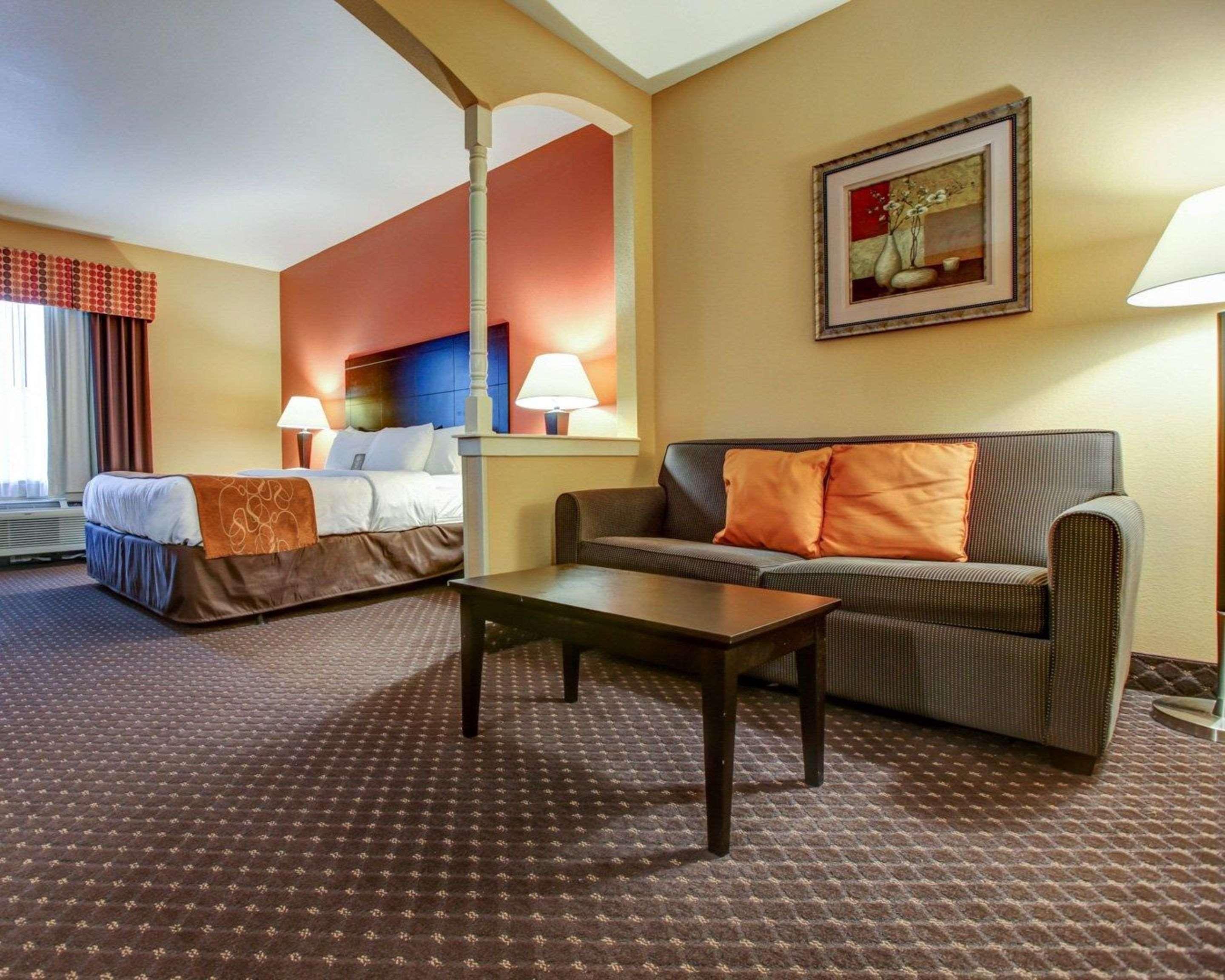 גודלטסוויל Comfort Suites At Rivergate Mall מראה חיצוני תמונה