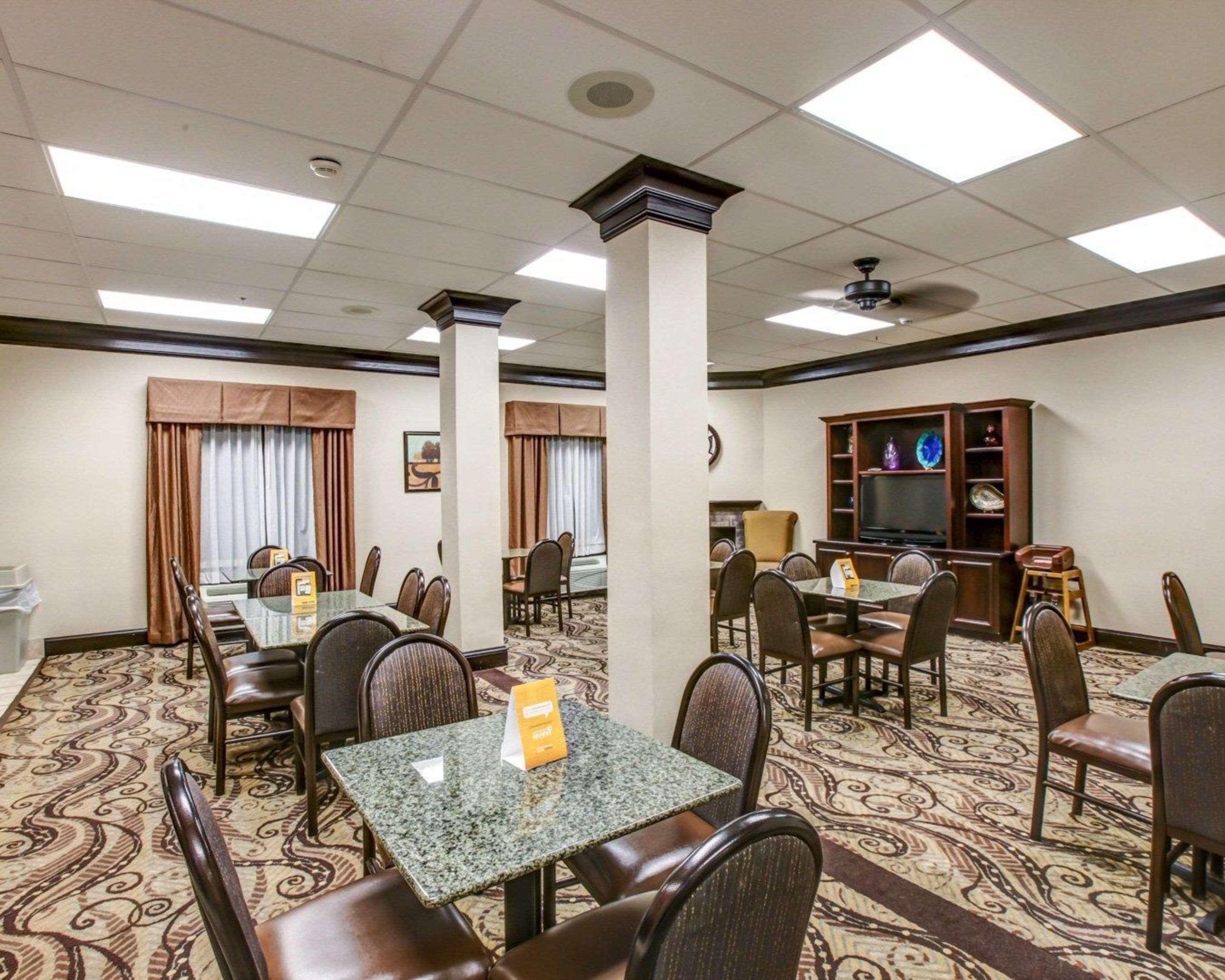 גודלטסוויל Comfort Suites At Rivergate Mall מראה חיצוני תמונה