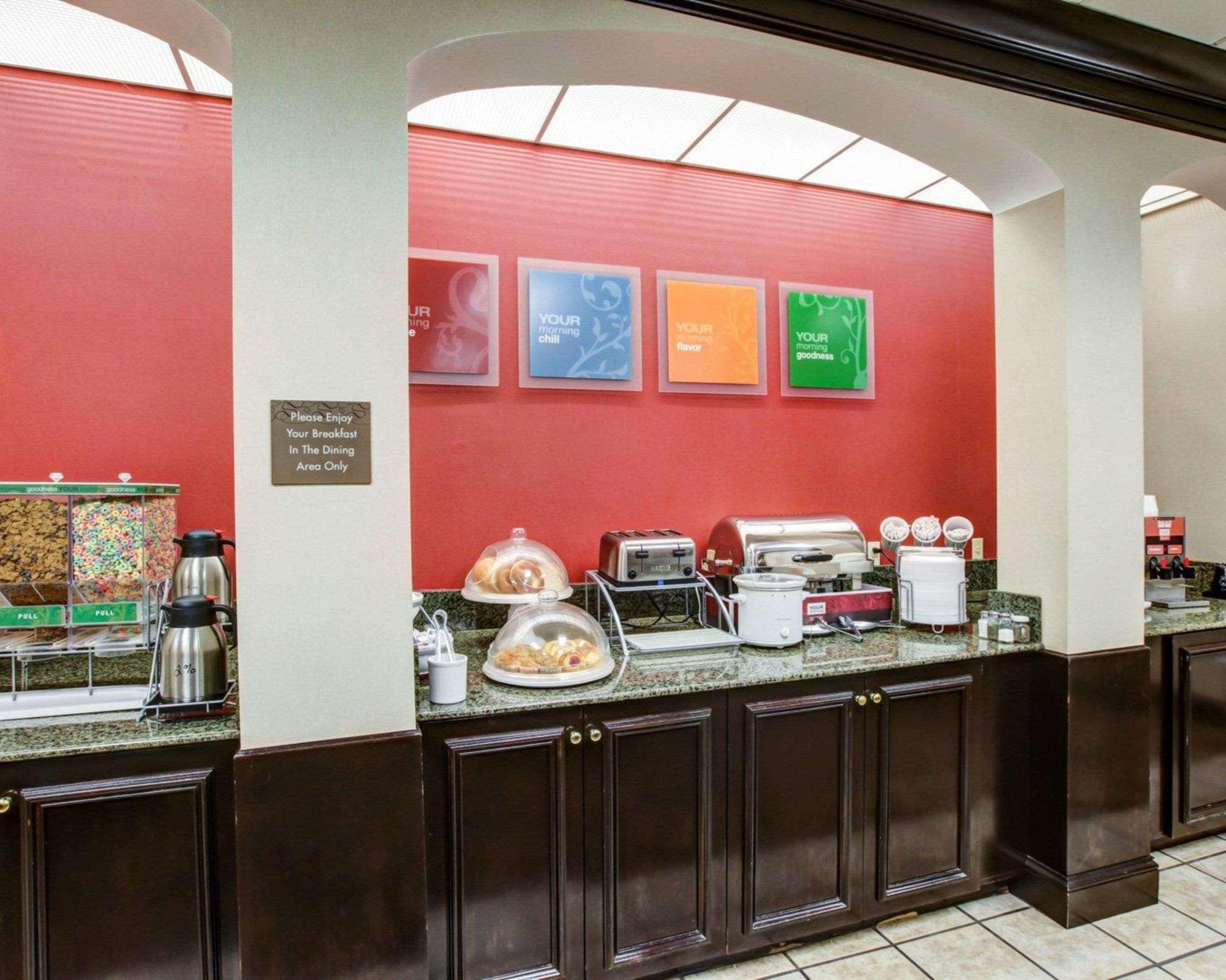 גודלטסוויל Comfort Suites At Rivergate Mall מראה חיצוני תמונה