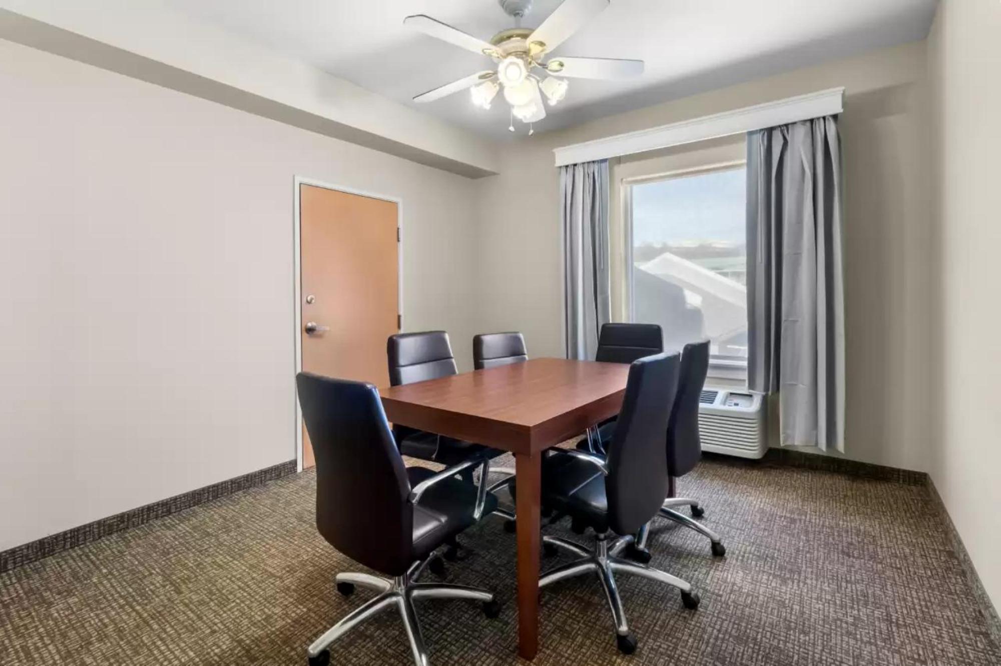 גודלטסוויל Comfort Suites At Rivergate Mall מראה חיצוני תמונה