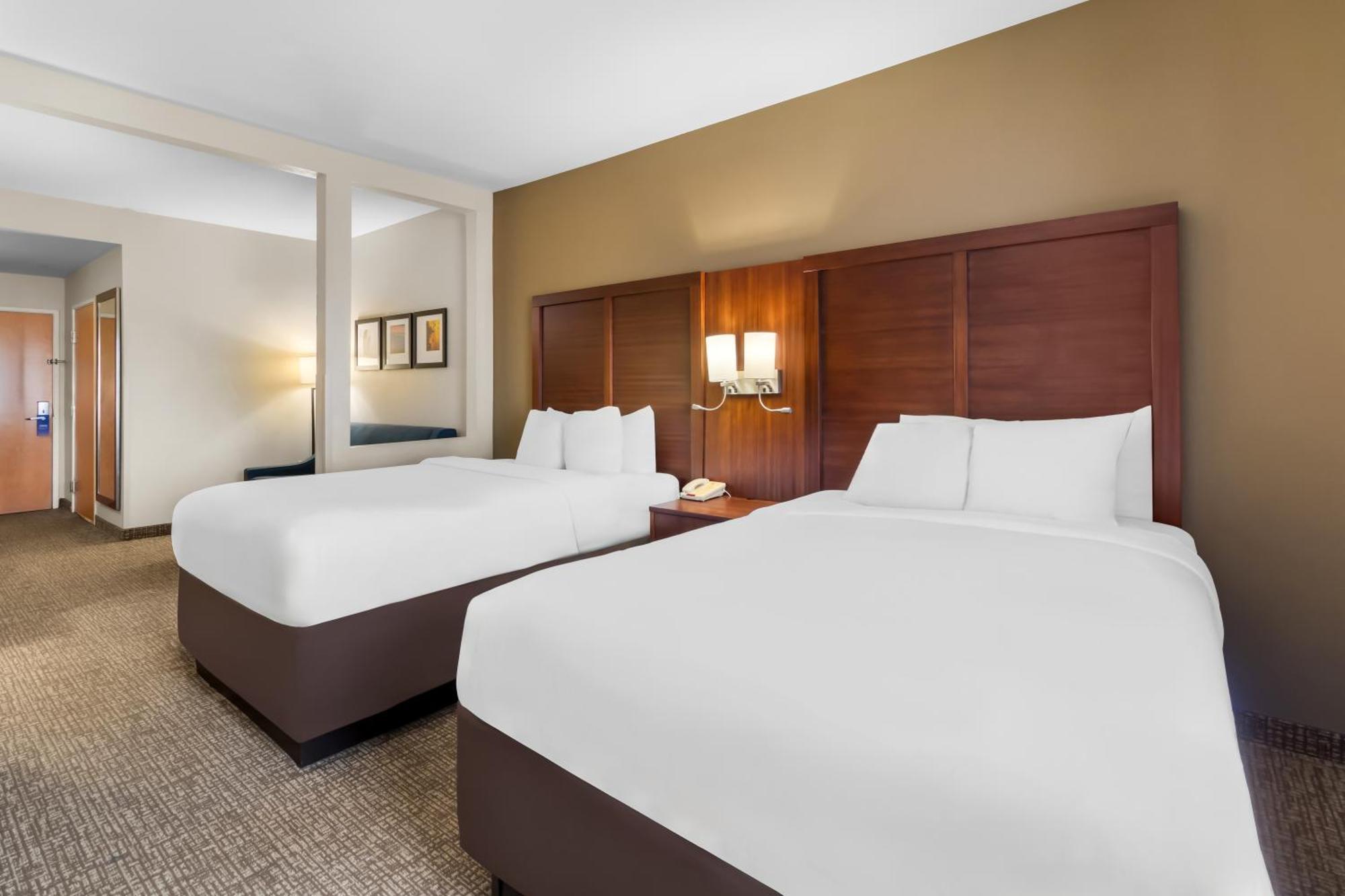 גודלטסוויל Comfort Suites At Rivergate Mall מראה חיצוני תמונה